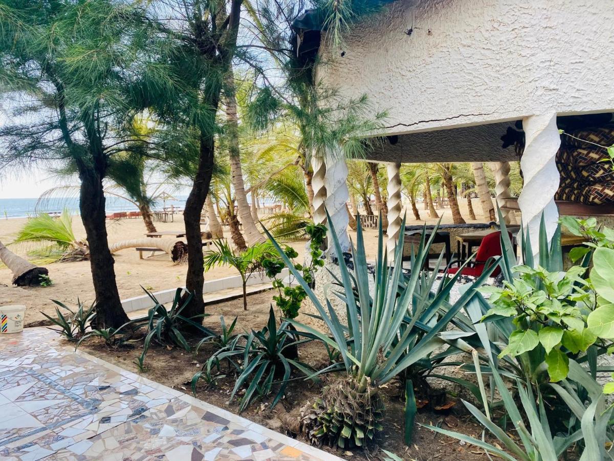 Jungle Beach Resort Sanyang Luaran gambar